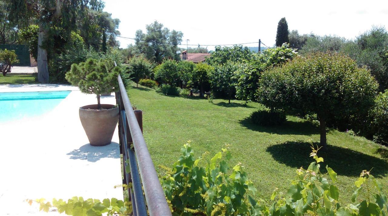 Bed and Breakfast Les Collines De St Paul Saint-Paul-de-Vence Exterior foto